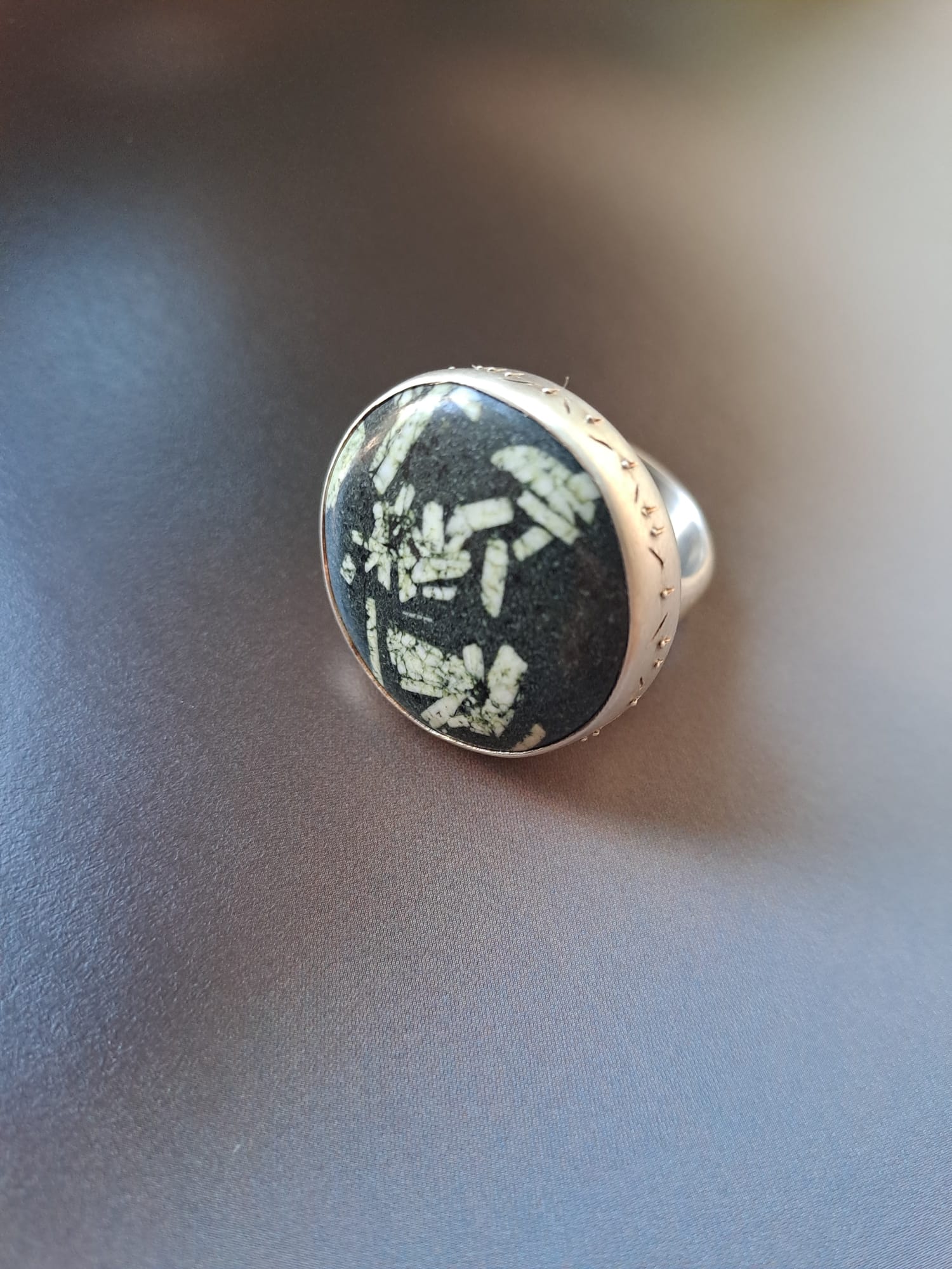Anillo Maxi con Piedra de la Escritura China
